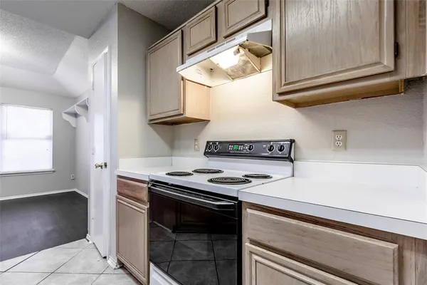 $1,900 | 845 Applewood Drive, Cedar Hill, TX 75104