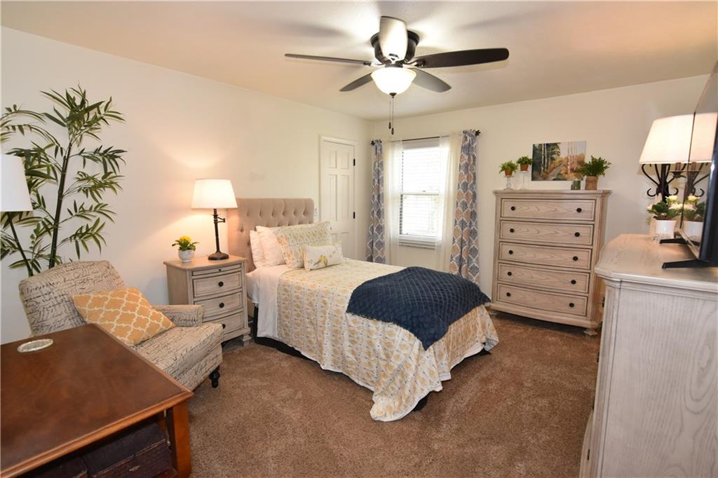 5042 Timber Ridge Drive Columbus, IN 47201 - Photo 22 of 42 Gallery Image 22