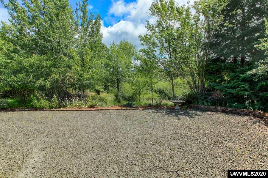 23507 Gooseneck Road Sheridan, OR 97378 - Photo 6 of 42