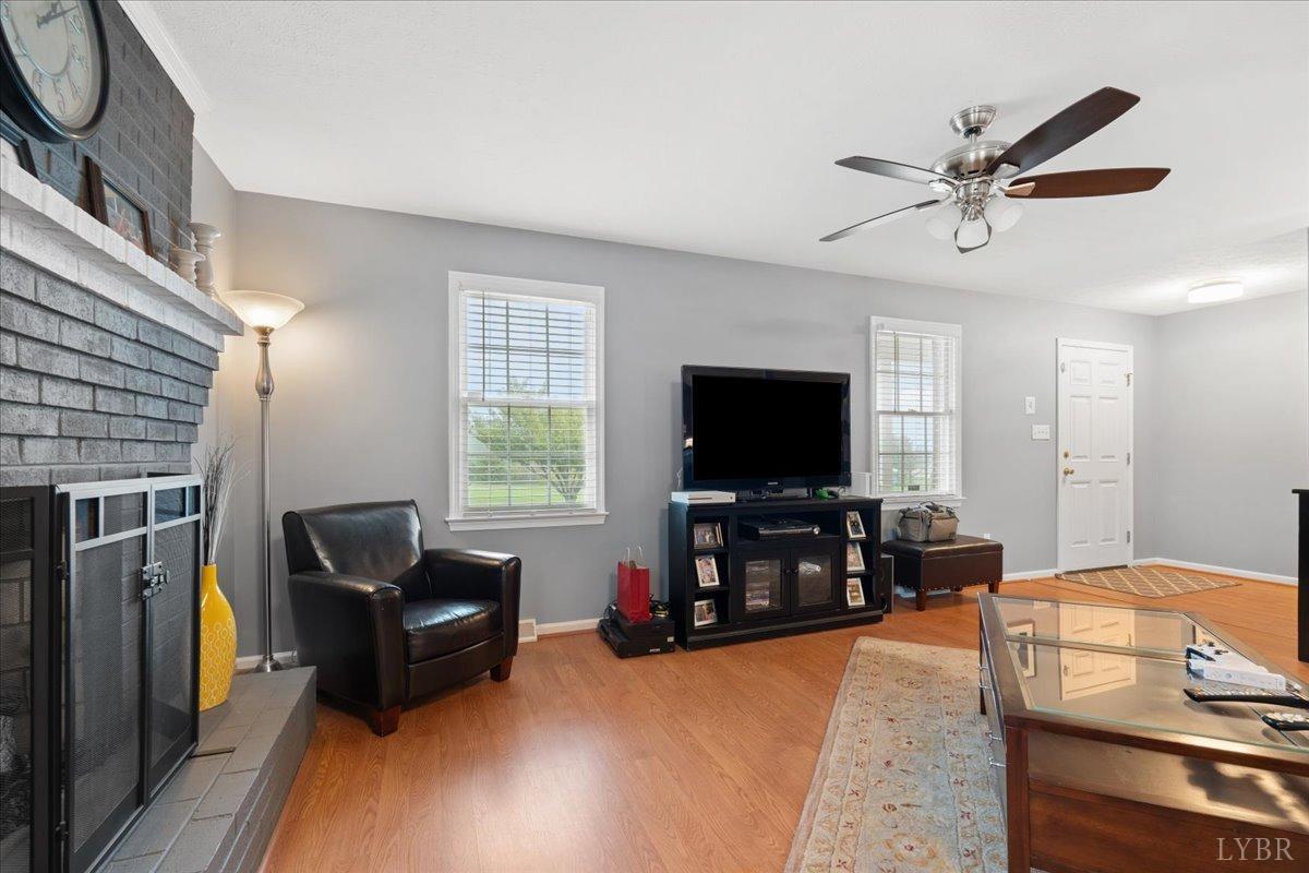157 Lookout Ridge Road Lynchburg, VA 24501 - Photo 4 of 32 Gallery Image 4