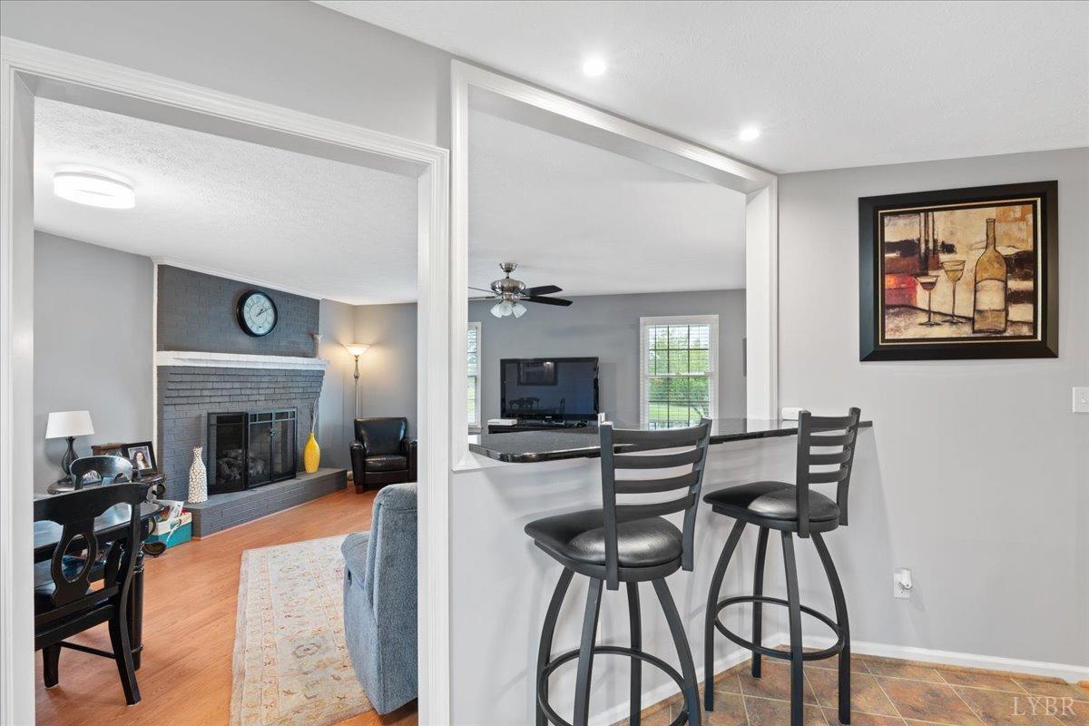 157 Lookout Ridge Road Lynchburg, VA 24501 - Photo 7 of 32 Gallery Image 7