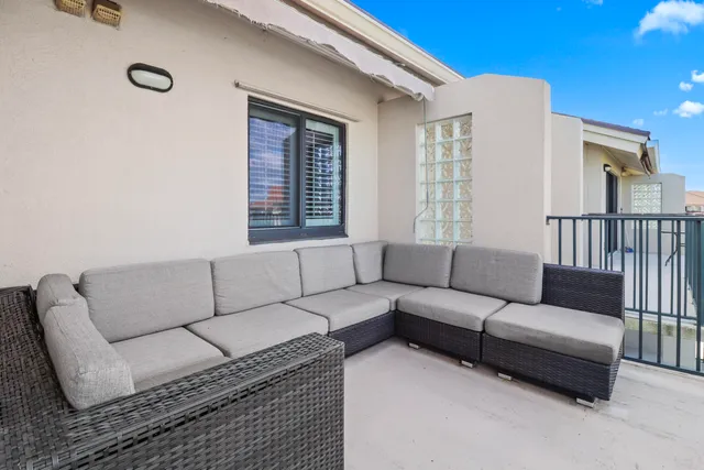 $589,900 | 901 Seafarer Circle, Unit 503, Jupiter, FL 33477