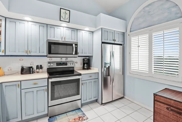 $589,900 | 901 Seafarer Circle, Unit 503, Jupiter, FL 33477