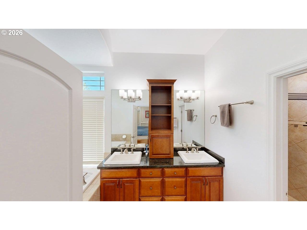 17199 Passley Road Brookings, OR 97415 - Photo 18 of 46 Bathroom, Attached