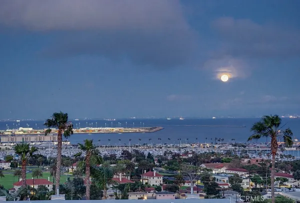 $599,000 | 765 West 26th Street, Unit 308, San Pedro, CA 90731