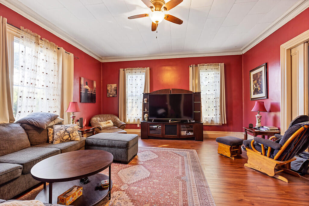 6 Grove Street Hallowell, ME 04347 - Photo 16 of 34 36_BP5A0336_DxO_mls