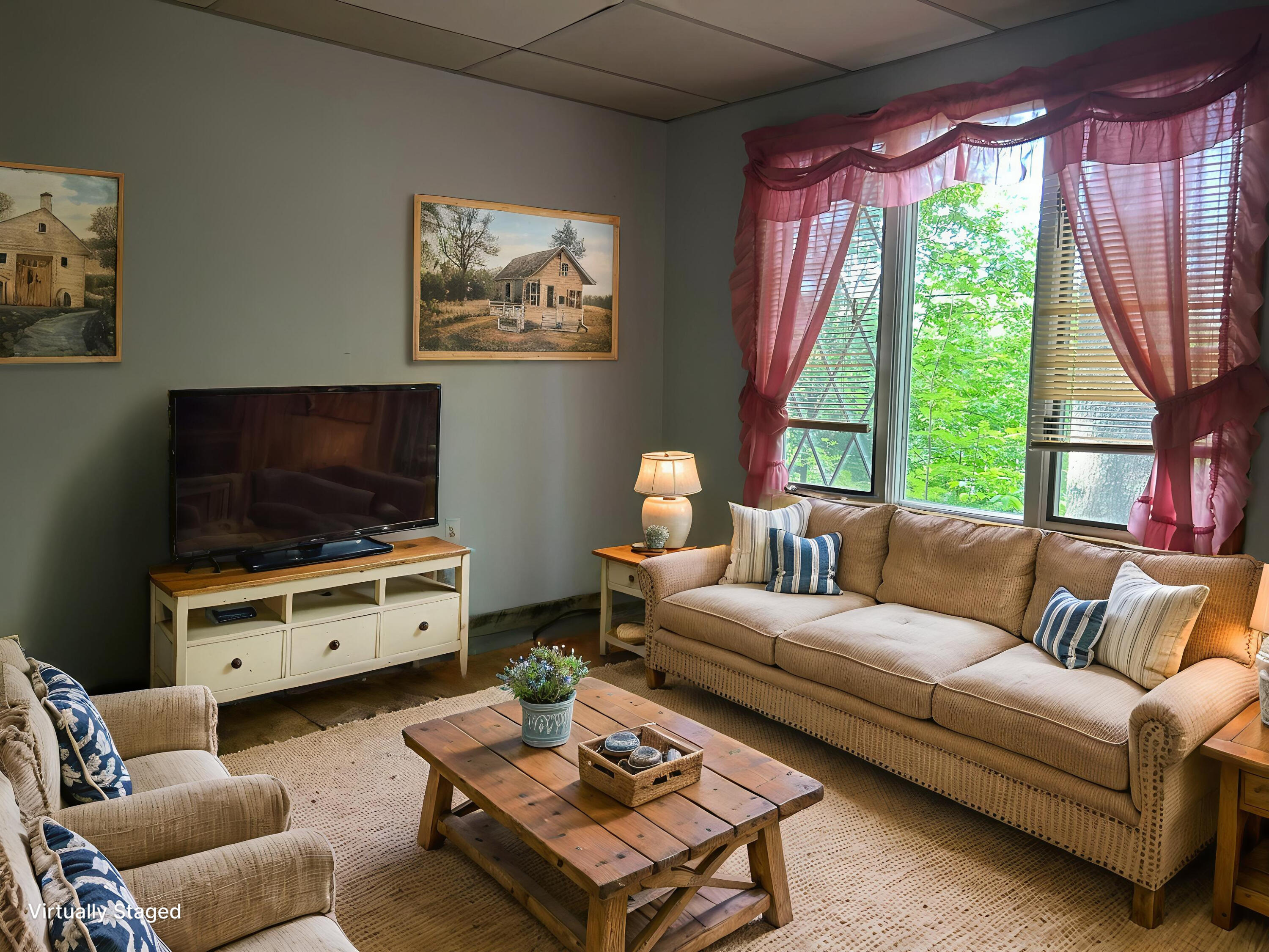 271 Pownal Road Auburn, ME 04210 - Photo 10 of 33 IMG_0542 - Living Room - Farmhouse - 1
