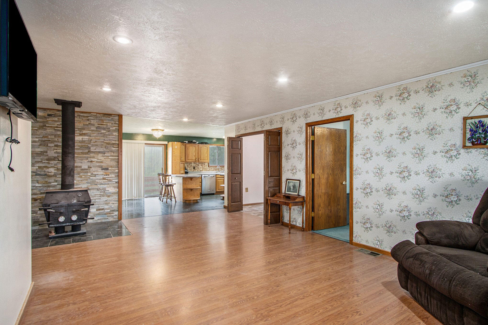 58316 Butcher Road Lawrence, MI 49064 - Photo 1 of 27 002-58316-butcher-rd-lawrence-mi-49064