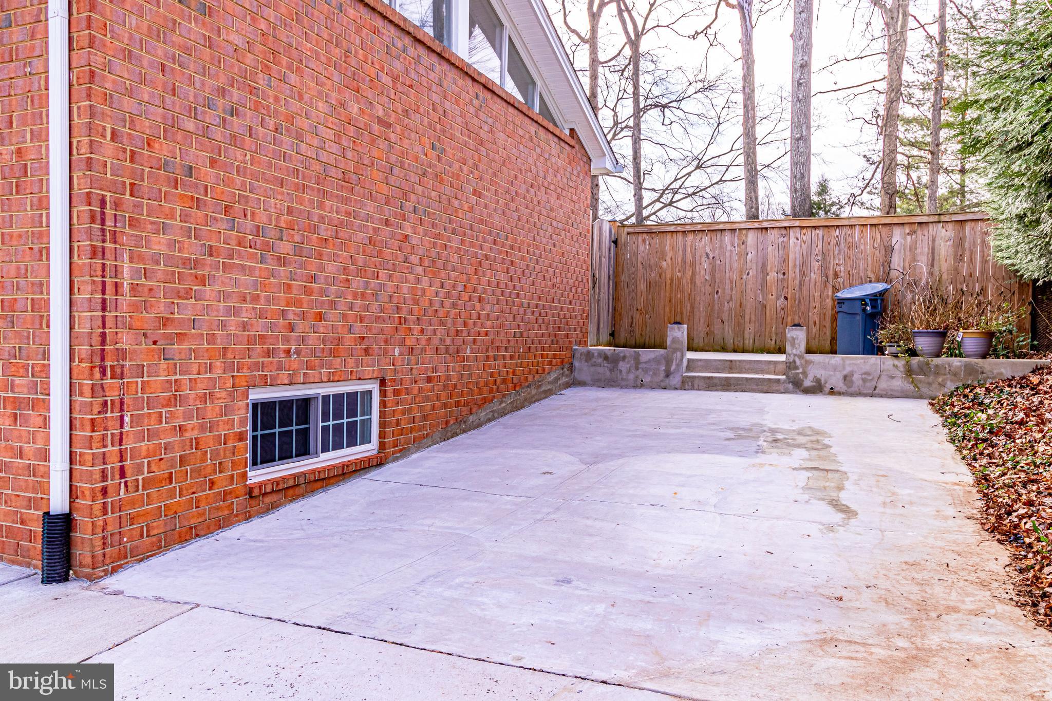 8426 Thames Street Springfield, VA 22151 - Photo 12 of 63
