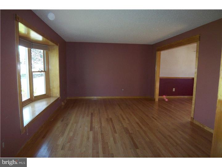88 Home Road Hatboro, PA 19040 - Photo 2 of 25