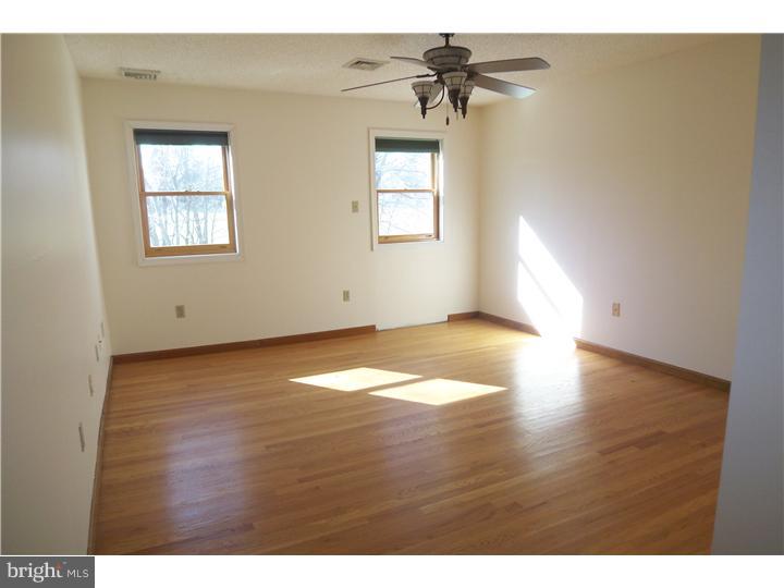 88 Home Road Hatboro, PA 19040 - Photo 15 of 25