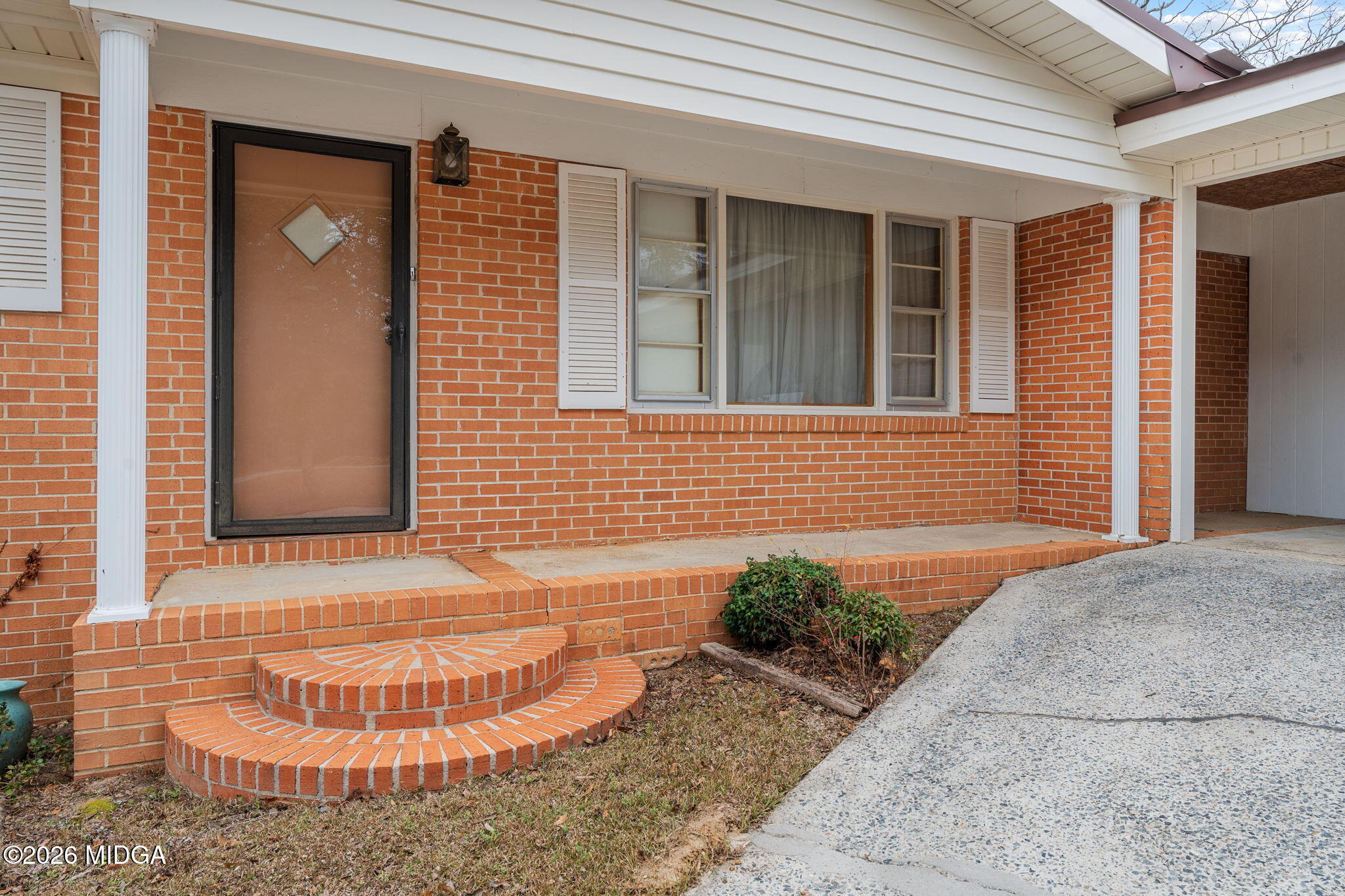 104 Lakeside Drive Warner Robins, GA 31088 - Photo 4 of 45 4-web-or-mls-DSC09852