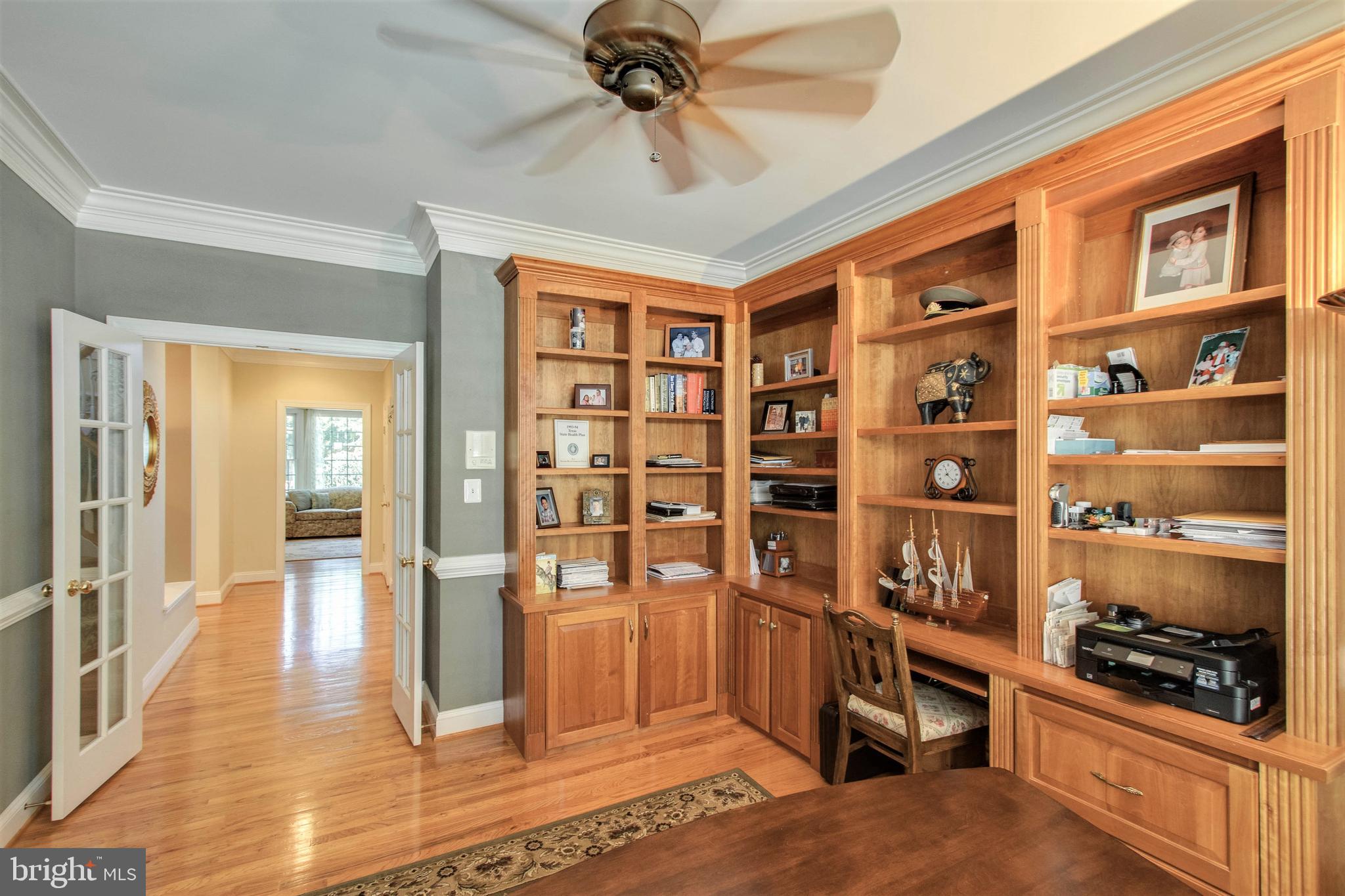 8314 Roxborough Loop Gainesville, VA 20155 - Photo 33 of 93 Handsome Custom Built-ins