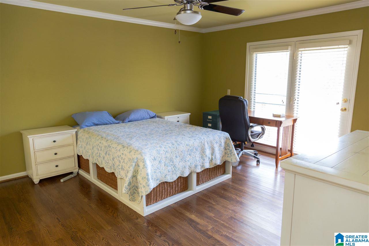 105 West Sunset Boulevard Oneonta, AL 35121 - Photo 17 of 47