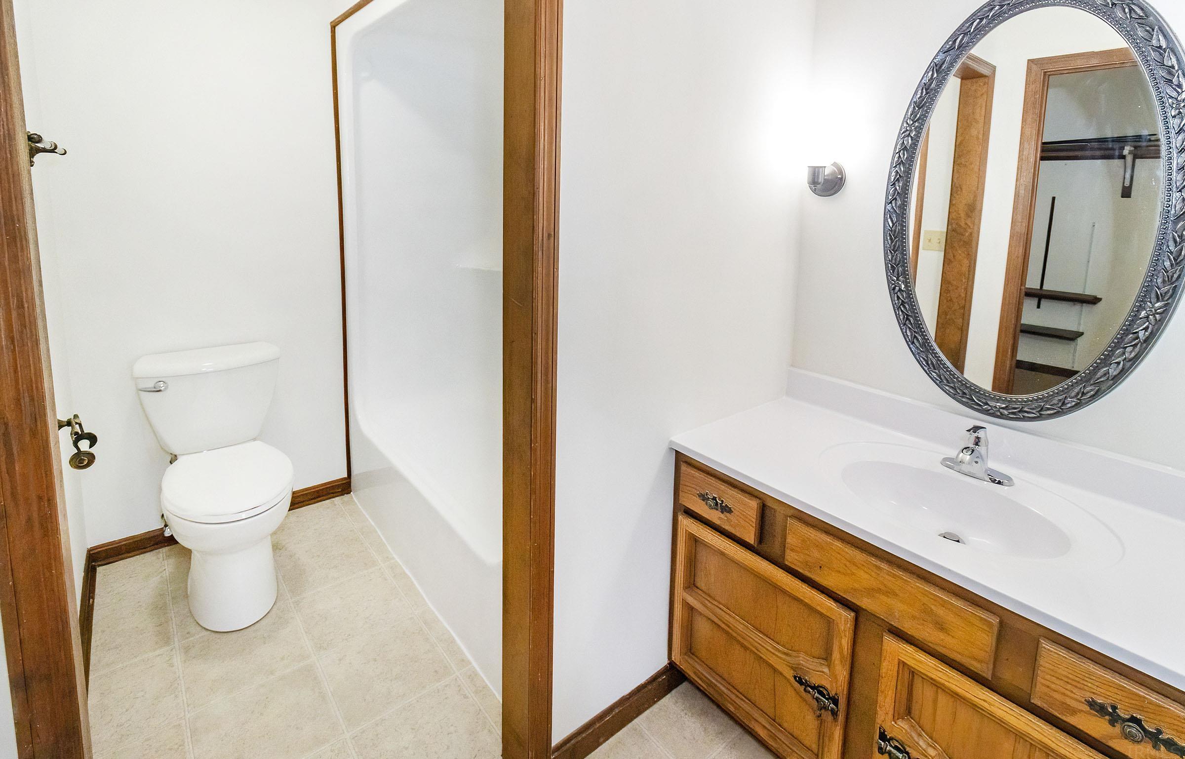 5044 Epworth Road Newburgh, IN 47630 - Photo 11 of 24 Gallery Image 11