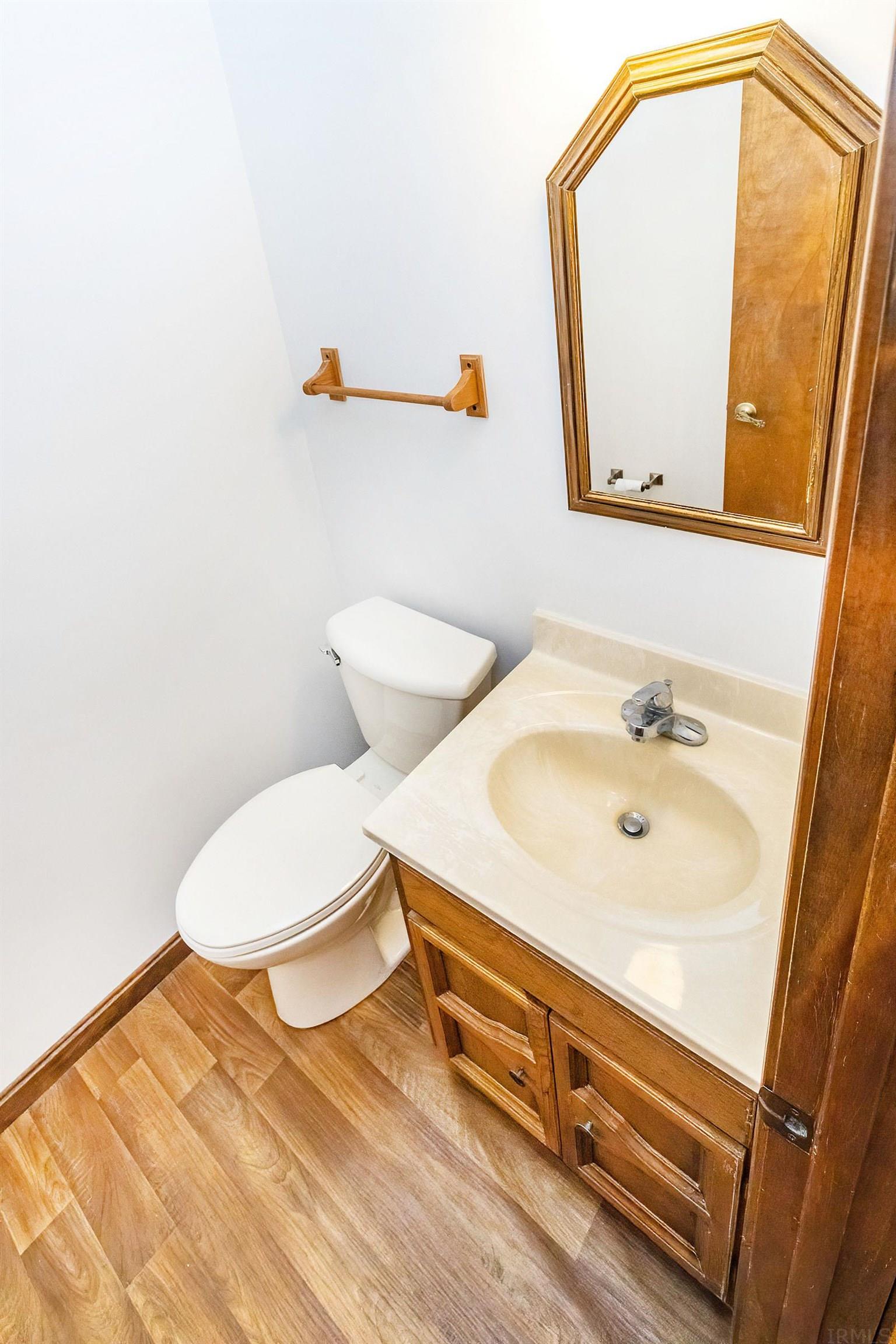 5044 Epworth Road Newburgh, IN 47630 - Photo 9 of 24 Gallery Image 9