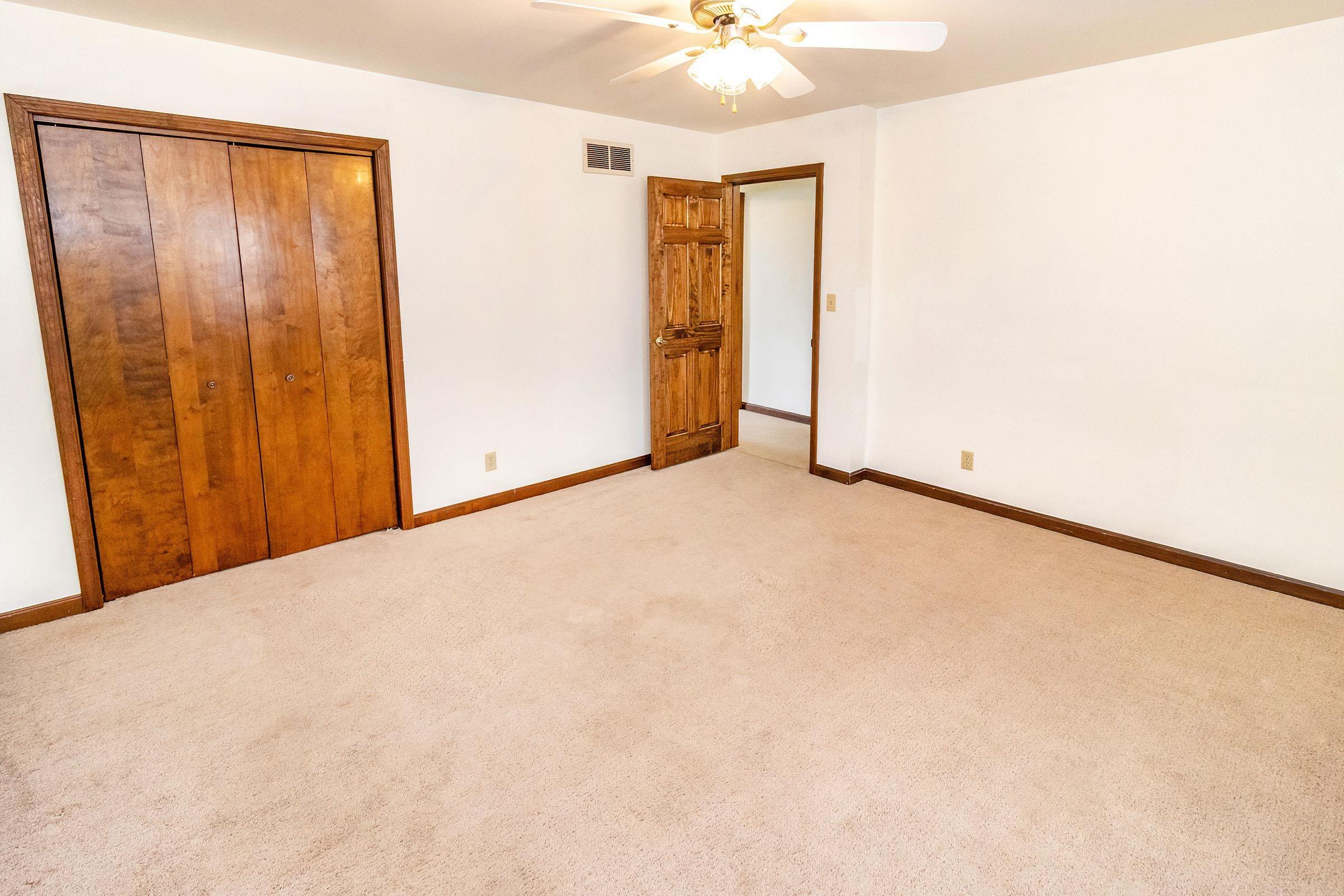 5044 Epworth Road Newburgh, IN 47630 - Photo 10 of 24 Gallery Image 10
