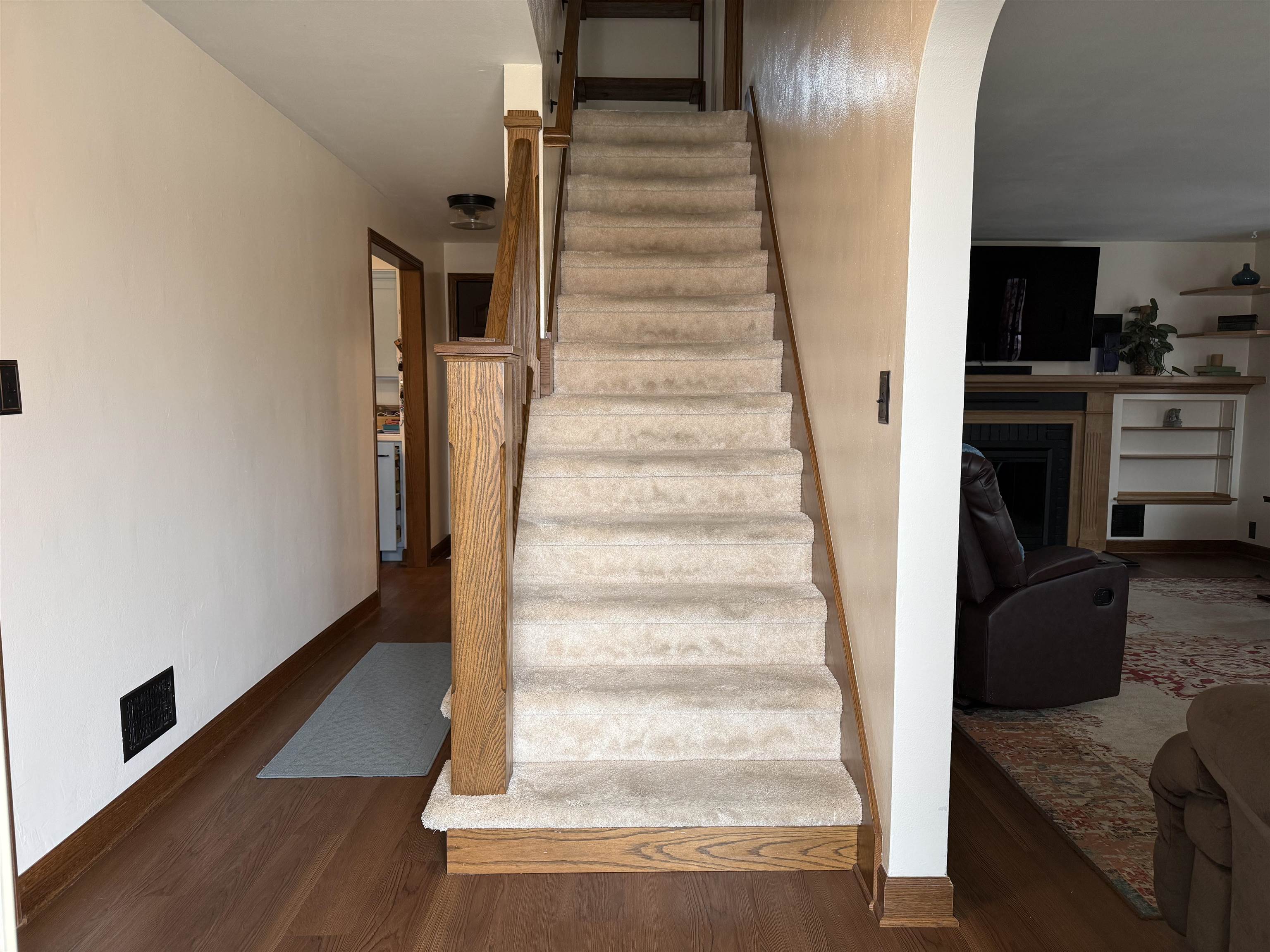 1727 South Lawe Street Appleton, WI 54915 - Photo 4 of 26