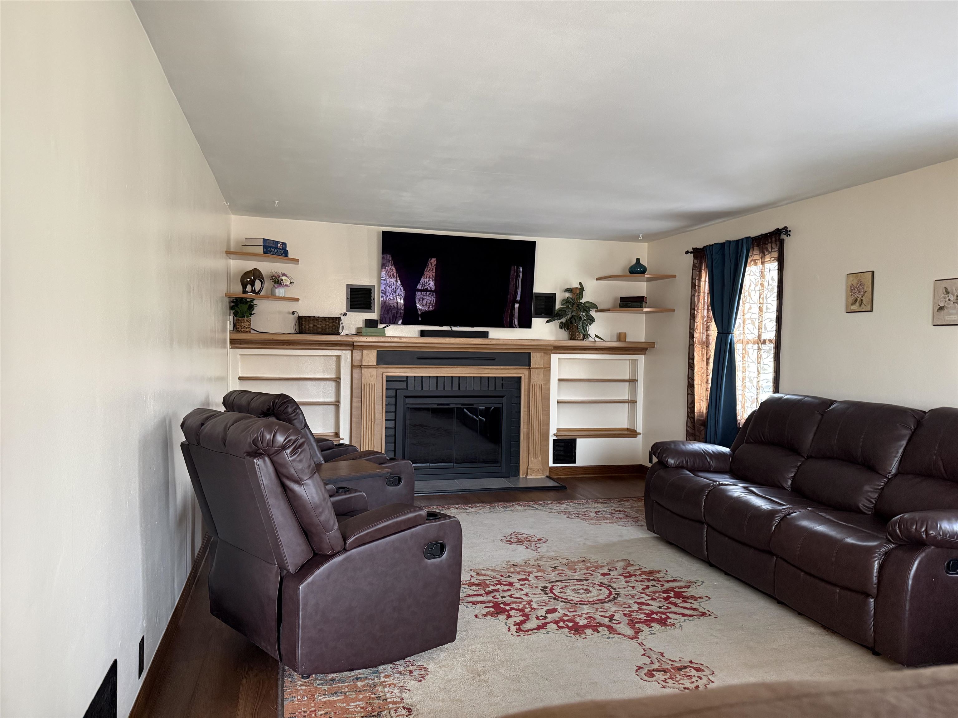 1727 South Lawe Street Appleton, WI 54915 - Photo 5 of 26