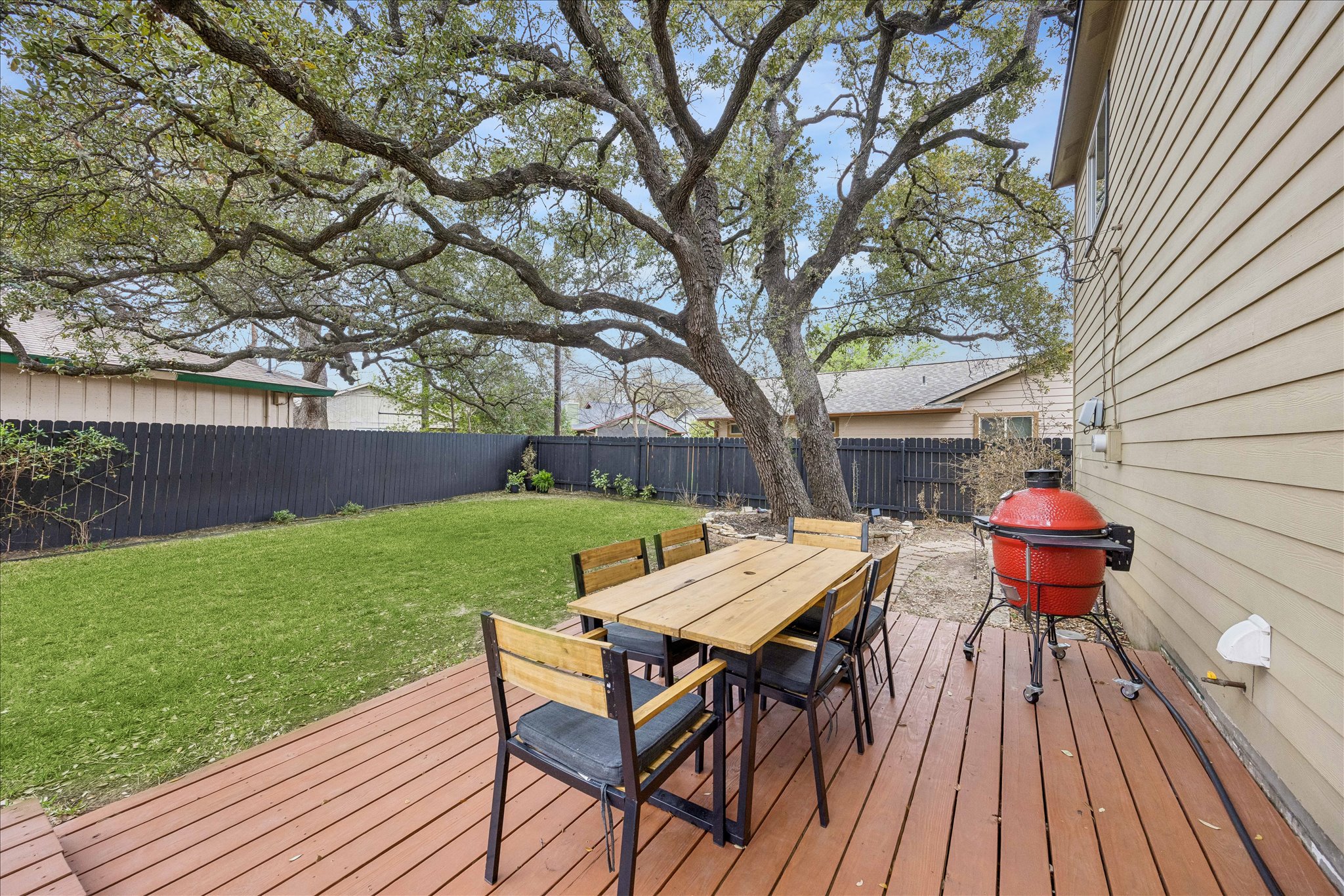12935 Pegasus Street Austin, TX 78727 - Photo 33 of 38 There is plenty of room for a dining table as well as various seating arrangements
