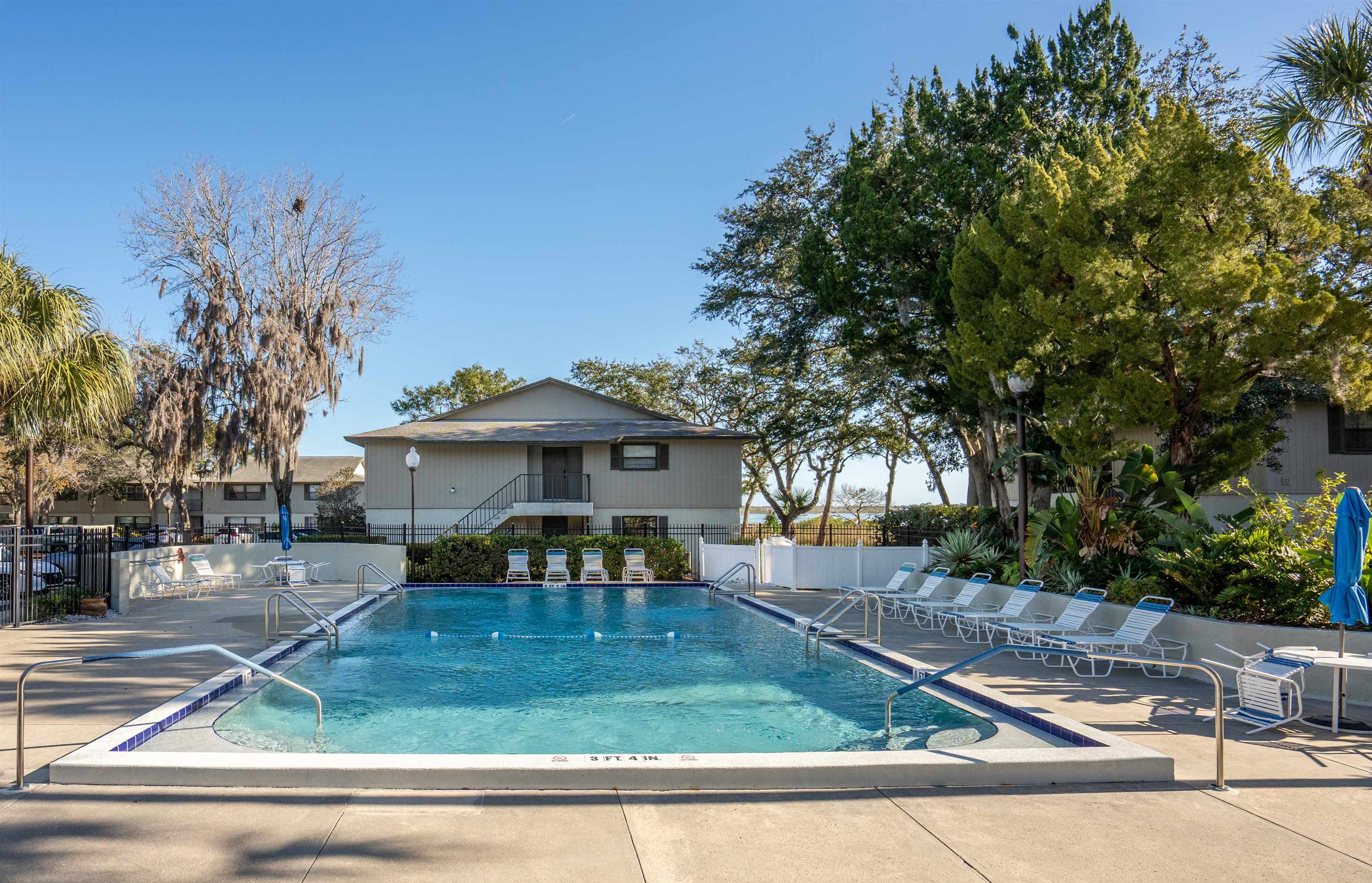 11 Tarragona Court St. Augustine, FL 32086 - Photo 18 of 33 a front view of a house with porch