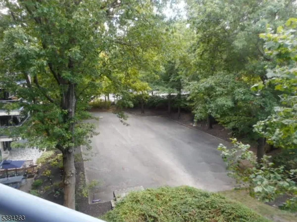 $356,250 | 609 So Orange Avenue, Unit 5Q, South Orange, NJ 07079