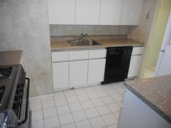 $356,250 | 609 So Orange Avenue, Unit 5Q, South Orange, NJ 07079