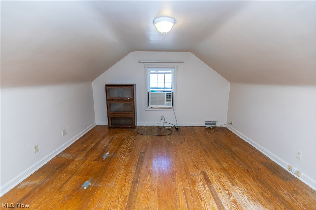 943 Beverly Road Cleveland Heights, OH 44121 - Photo 20 of 26