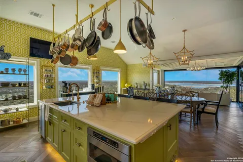 $2,799,000 | 2471 Village Oak, Canyon Lake, TX 78133