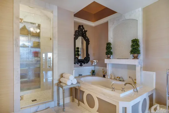 $2,799,000 | 2471 Village Oak, Canyon Lake, TX 78133