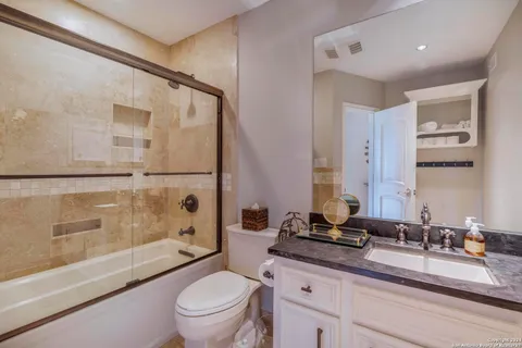 $2,799,000 | 2471 Village Oak, Canyon Lake, TX 78133