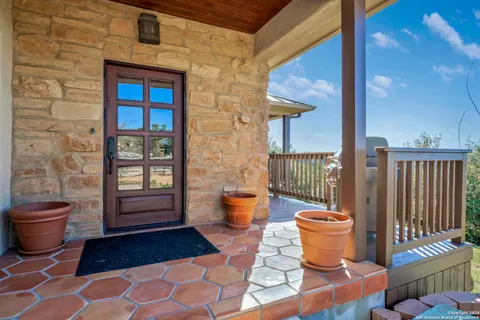 $2,799,000 | 2471 Village Oak, Canyon Lake, TX 78133