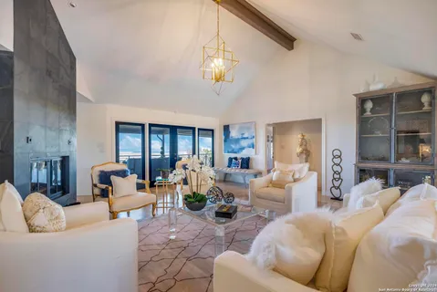 $2,799,000 | 2471 Village Oak, Canyon Lake, TX 78133