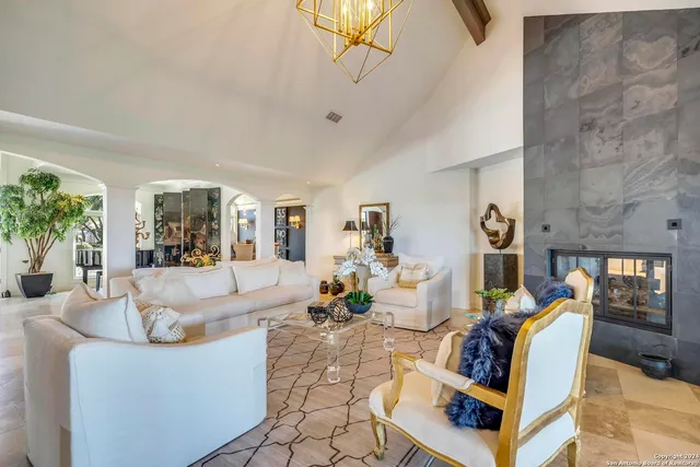 $2,799,000 | 2471 Village Oak, Canyon Lake, TX 78133