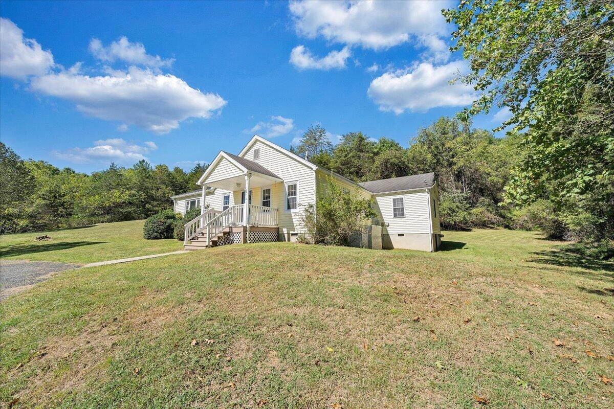 1096 Collierstown Road Lexington, VA 24450 - Photo 37 of 38 37-MIB04261