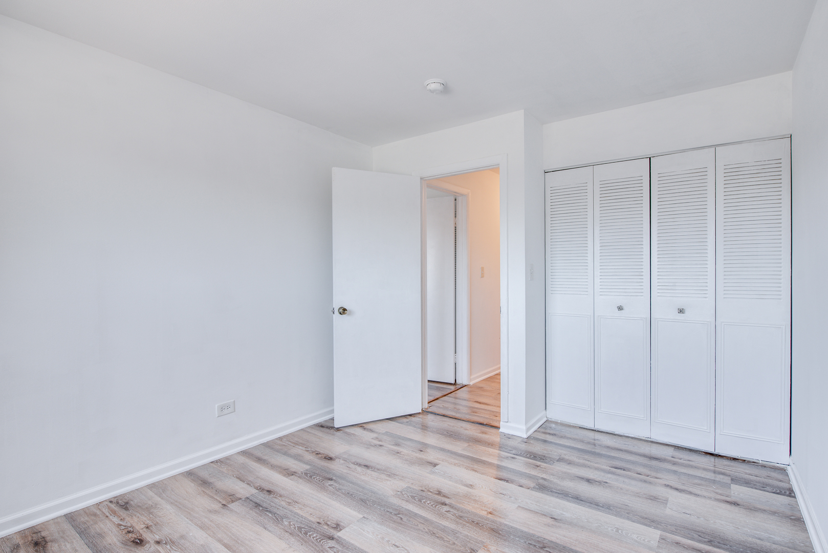 1313 B South Rebecca Road, Unit 210 Lombard, IL 60148 - Photo 16 of 18