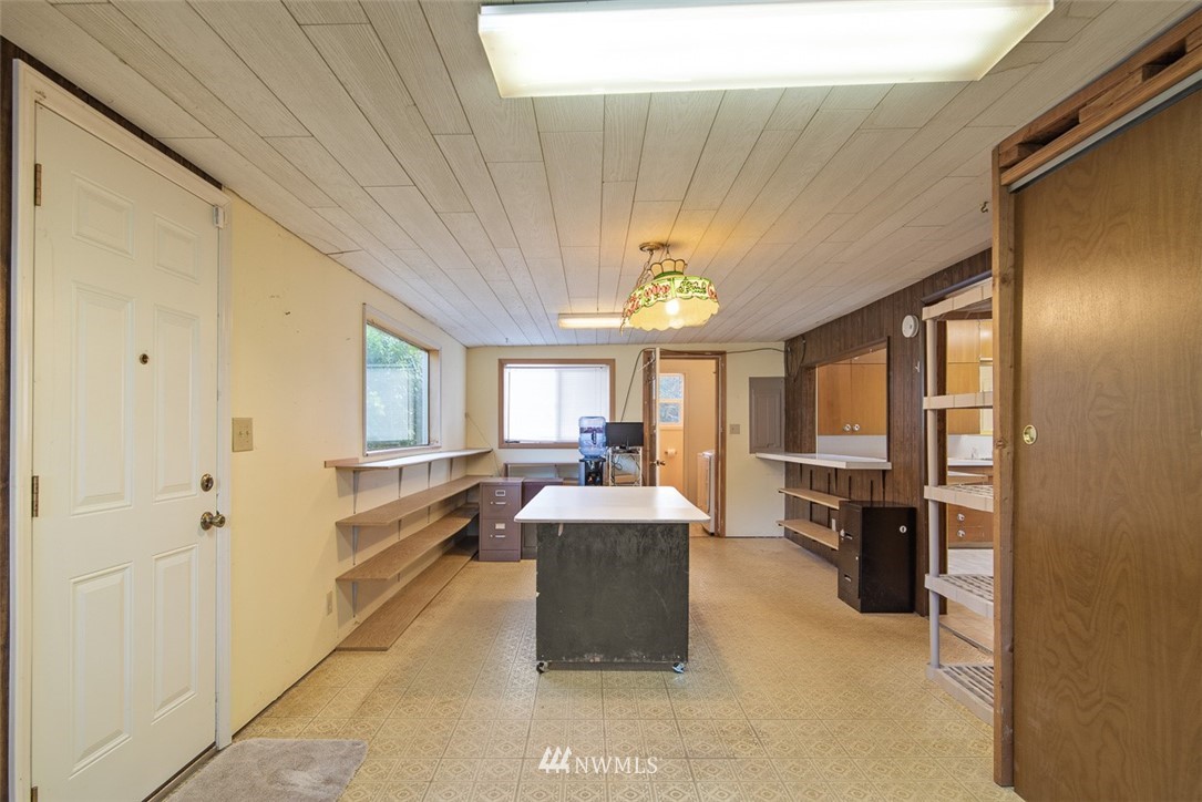 20338 East Stackpole Road Mount Vernon, WA 98274 - Photo 12 of 40 Gallery Image 12