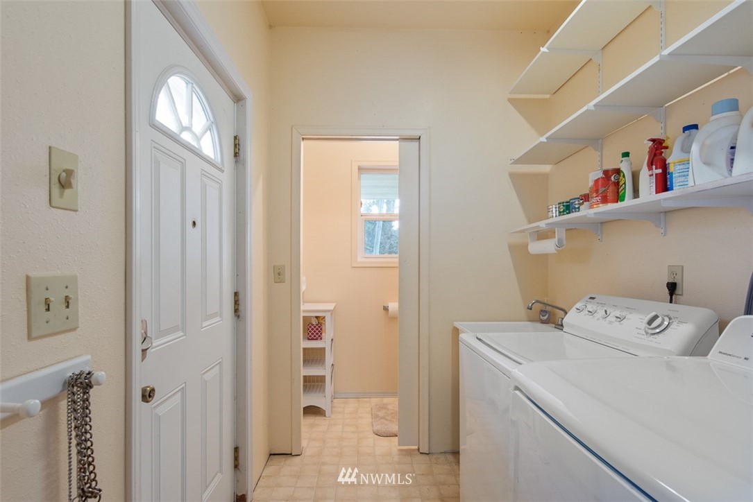 20338 East Stackpole Road Mount Vernon, WA 98274 - Photo 13 of 40 Gallery Image 13