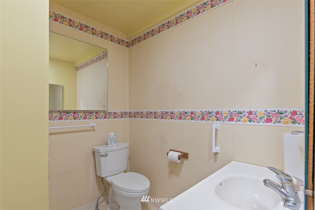 20338 East Stackpole Road Mount Vernon, WA 98274 - Photo 16 of 40 Gallery Image 16