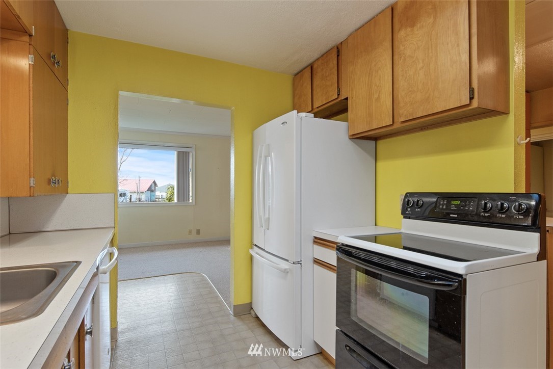 20338 East Stackpole Road Mount Vernon, WA 98274 - Photo 9 of 40 Gallery Image 9