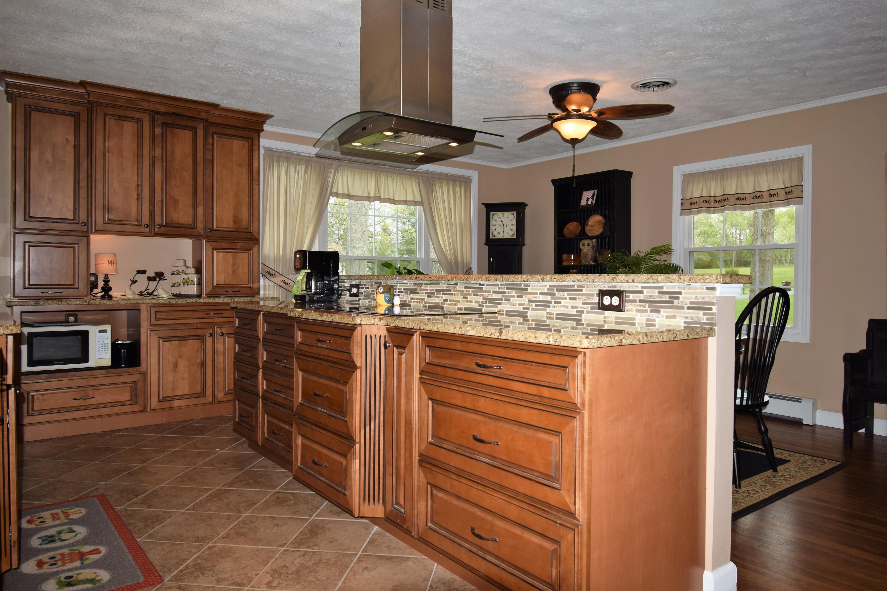 1212 Old Springfield Xenia, OH 45385 - Photo 11 of 44