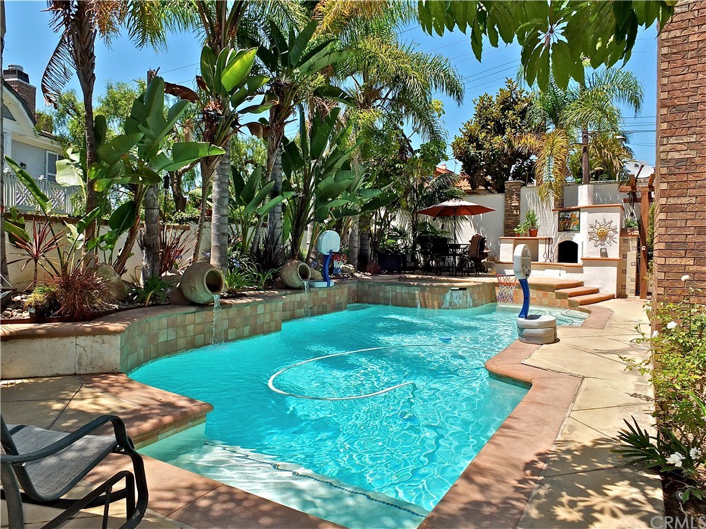 5501 Windward Avenue Long Beach, CA 90814 - Photo 3 of 36