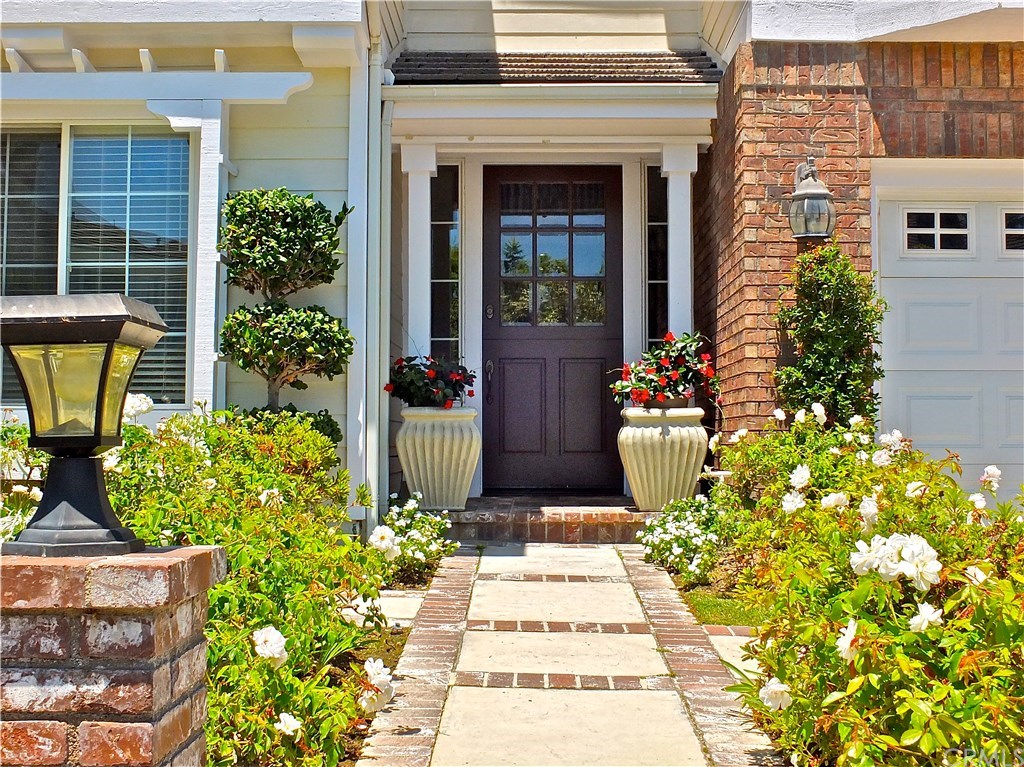 5501 Windward Avenue Long Beach, CA 90814 - Photo 5 of 36