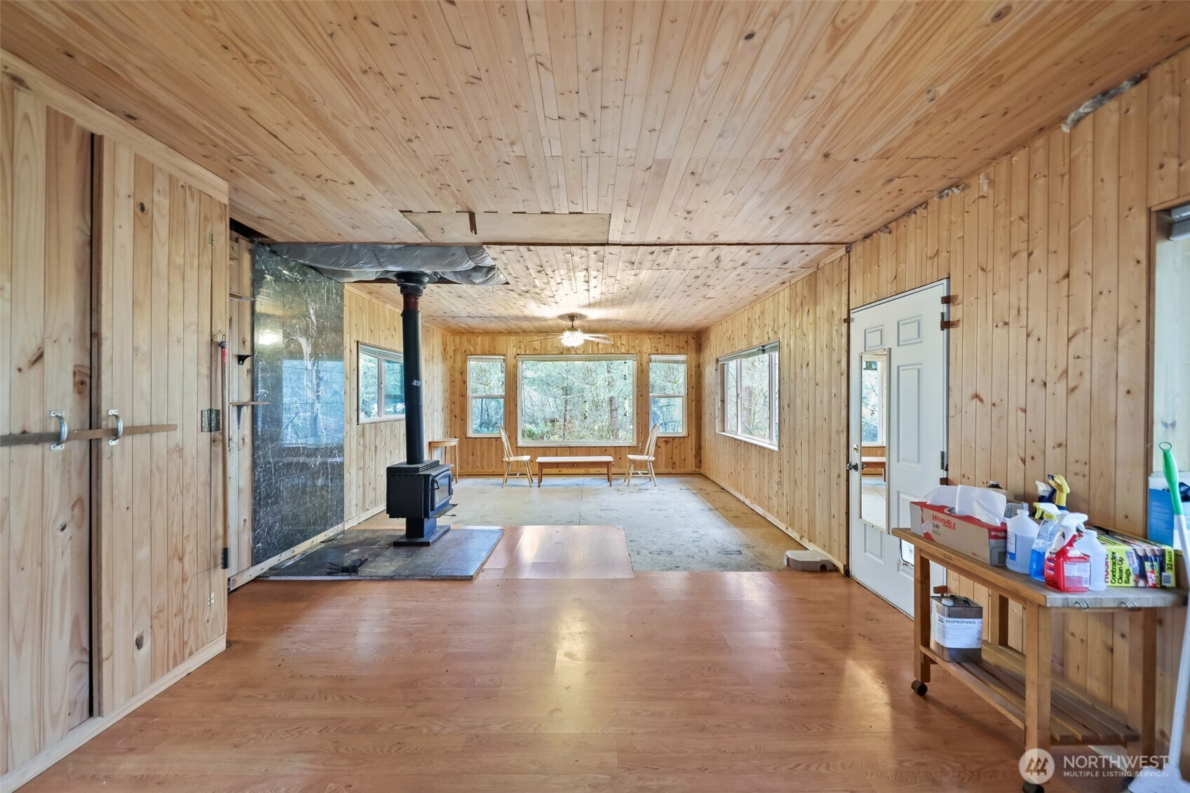 15411 Alder Mashel Connection Road East Eatonville, WA 98328 - Photo 4 of 18 a view of entryway with livingroom
