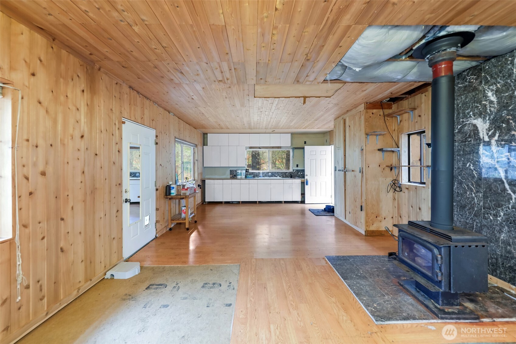 15411 Alder Mashel Connection Road East Eatonville, WA 98328 - Photo 6 of 18 a view of an entryway with wooden floor