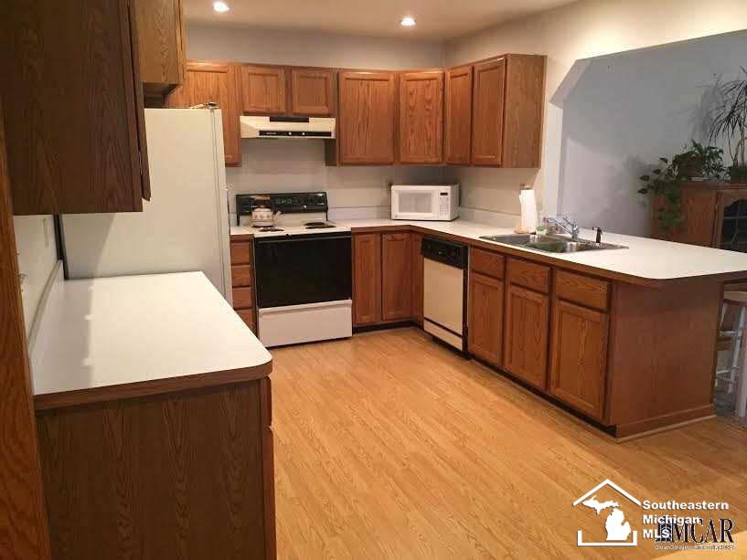 2587 North Raisinville Road Monroe, MI 48162 - Photo 7 of 32