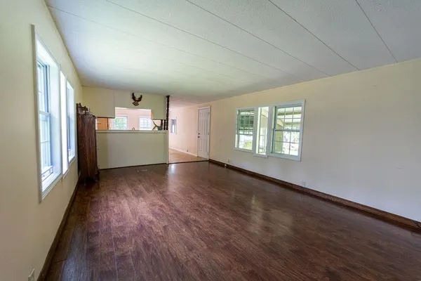 $1,895 | 368 N Road, Danbury, NH 03230