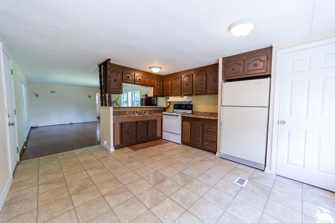 368 N Road Danbury, NH 03230 - Photo 5 of 15