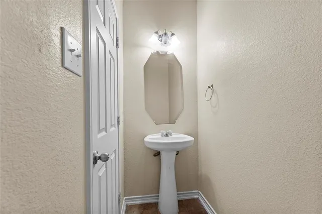 $2,700 | 2008 Spotted Court, Plano, TX 75074