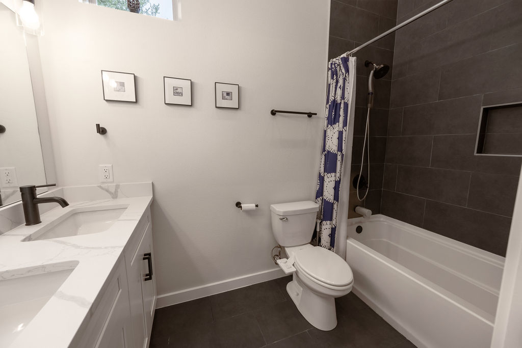 3923 East 16th Street, Unit A Austin, TX 78721 - Photo 33 of 40